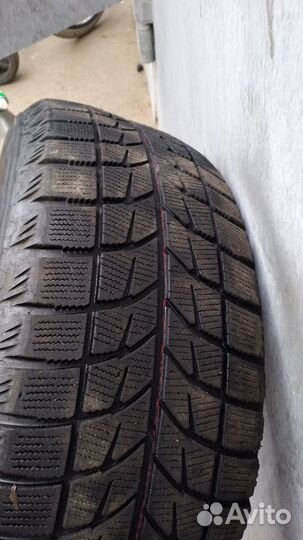 Bridgestone Blizzak WS-60 215/60 R16 95R