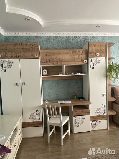 Детская стенка со столом