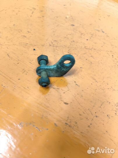 Кронштейн крепления троса сцепления Урал