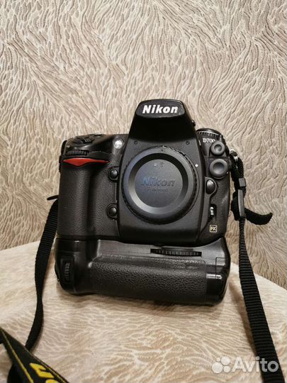 Nikon D700 body (пробег 84к) + бат.ручка