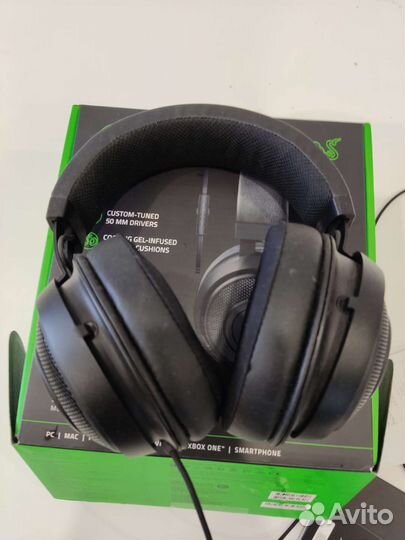 Наушники с микрофоном