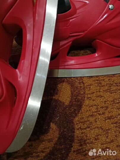 Коньки хоккейные