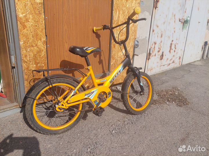 Детский велосипед бу 16