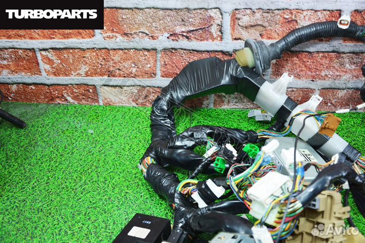 Коса автомобиля Subaru Forester SF9 EJ254 1998