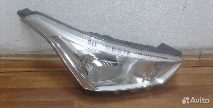 Фара правая Hyundai Creta oem 92102m0000 (трещина стекла)