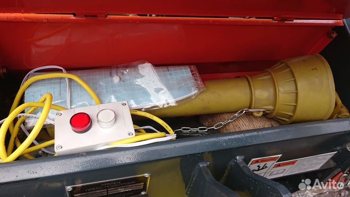 Пресс-подборщик Weifang RXYK0870, 2023