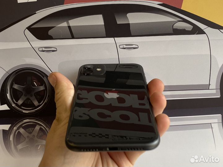 iPhone 11, 64 ГБ