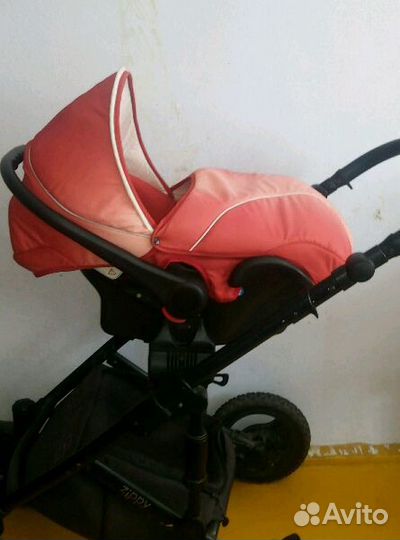 Детская коляска Zippy 3в1