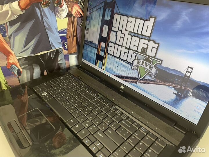 Большой ноубук Dns i5/6gb/SSD/17.3