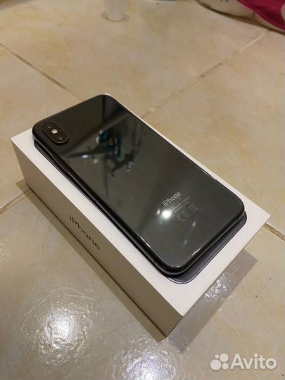 iPhone Xs, 64 ГБ