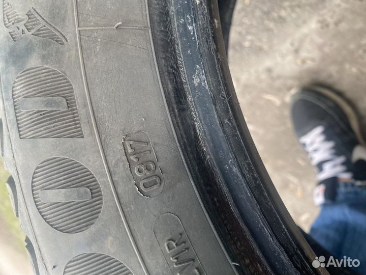 Goodyear Ultragrip Ice Arctic 225/50 R17 98T