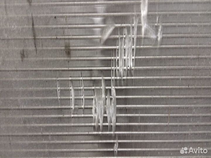 Радиатор охлаждения Renault Logan 2 2014