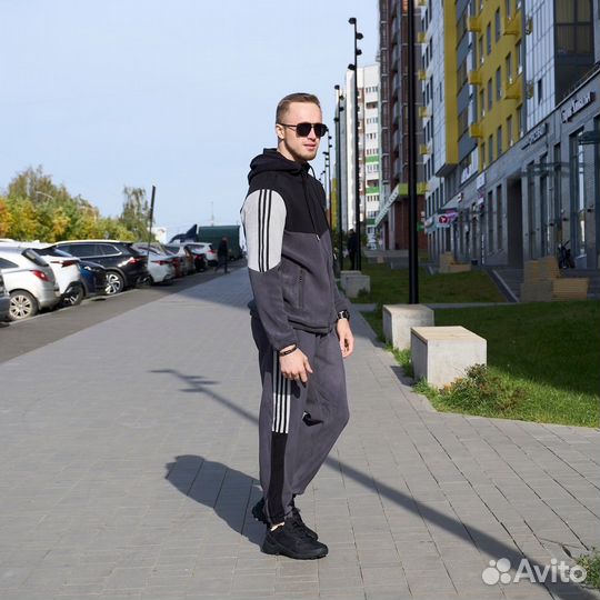 Спортивные костюм Adidas