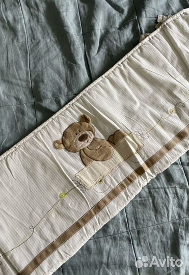Бортики / белье Mothercare в детскую кроватку