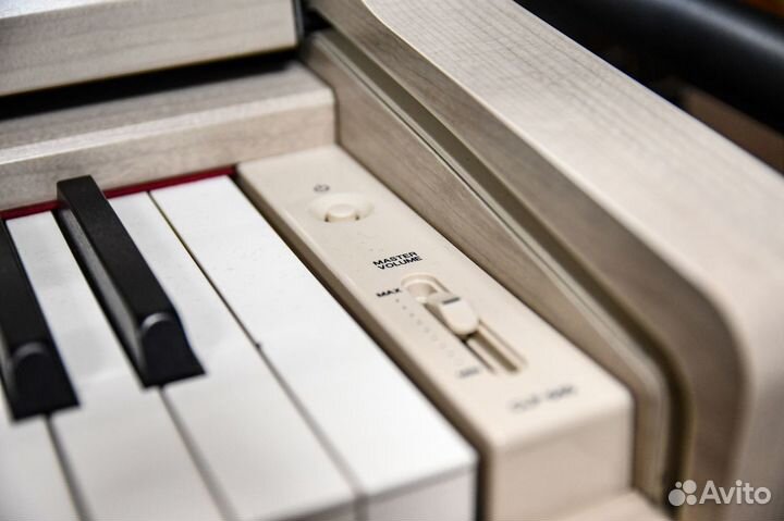 Цифровое пианино Yamaha