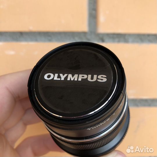 Olympus 12 2.0