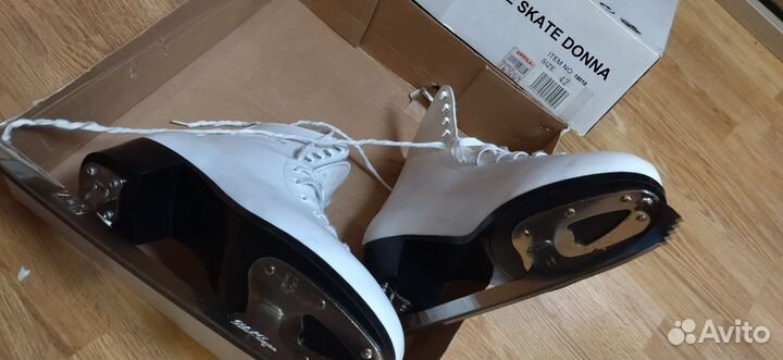 Коньки фигурные donna