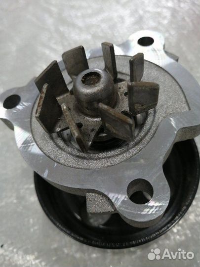 Помпа Nissan X-Trail T31 2008