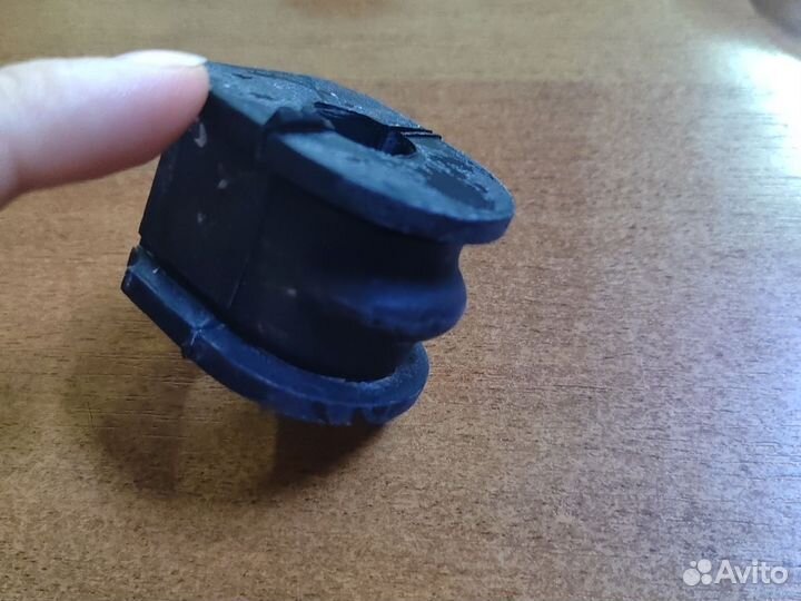 Втулка стабилизатора заднего Nissan