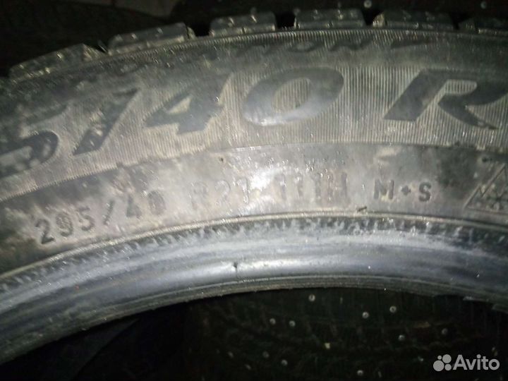 Pirelli Ice 295/40 R21