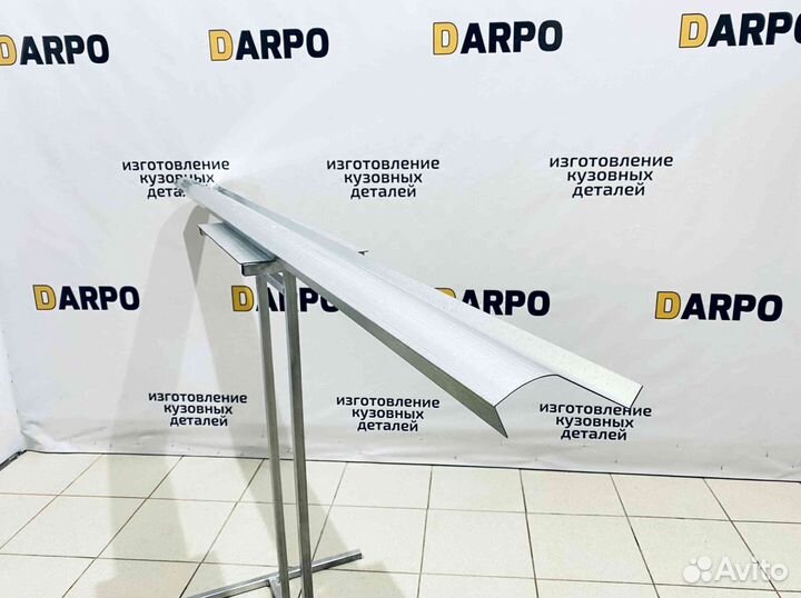 Пороги для Mazda MPV 1999-2006 (LW)