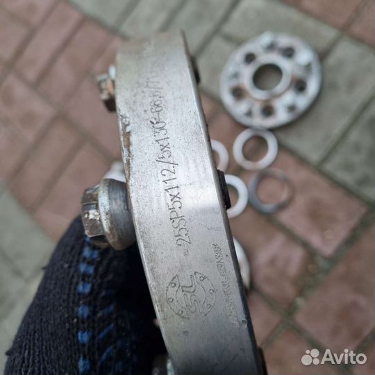 Переходные проставки с 5х112 на 5х130 с болтами