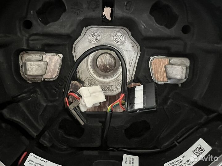 Руль Renault Arkana Duster 2 с подогревом