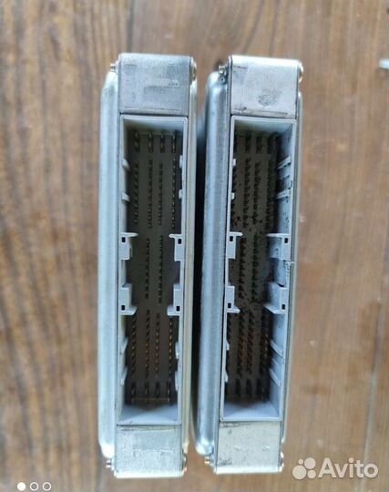 Блок управления двигателем Nissan Skyline V35 vq25