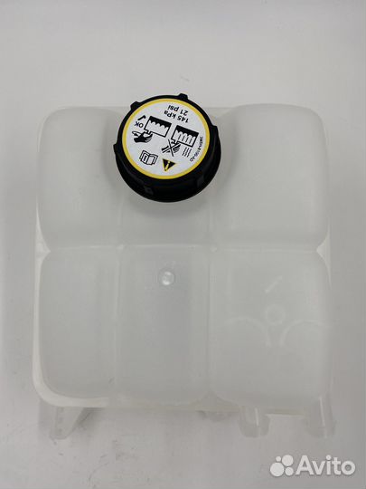 Расширительный бачок Ford Focus 3 / Ford Kuga 2011