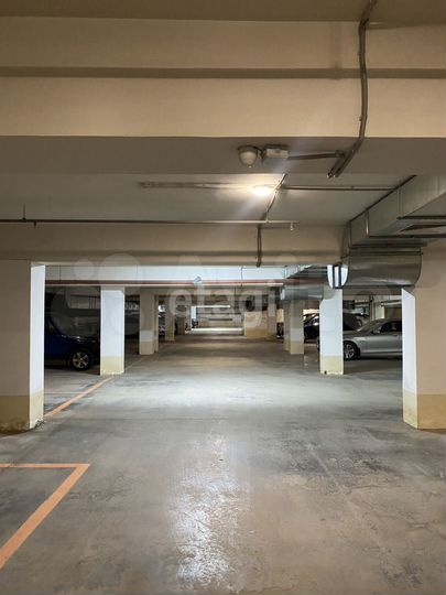 Машиноместо, 14 м²