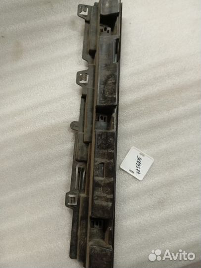 Кронштейн порога перед L Bmw 7256915