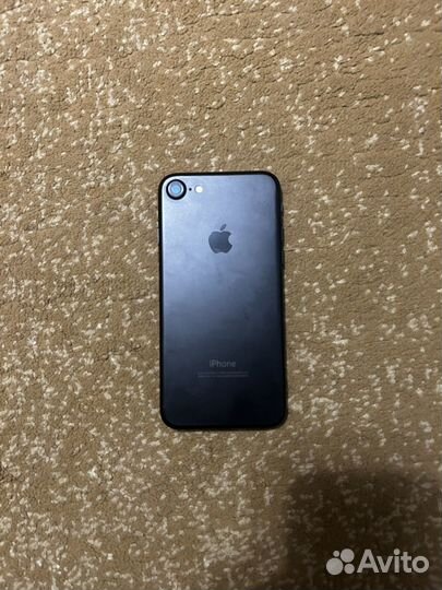 Телефон iPhone 7 128gb