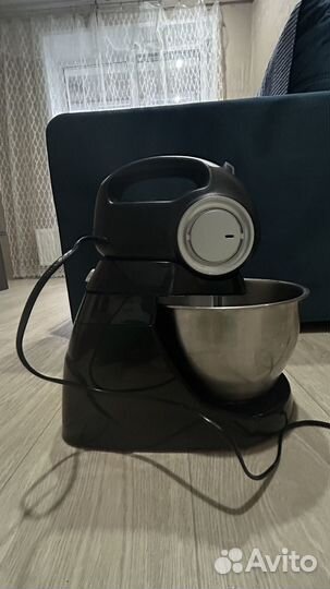 Миксер с чашей