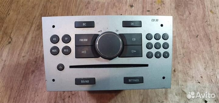 Магнитола Opel Zafira B 2005-2012