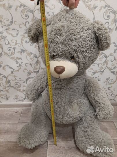 Большой плюшевый мишка Тэдди