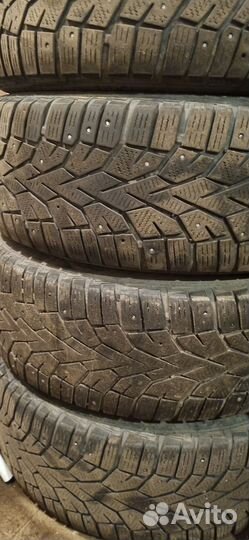 Gislaved NordFrost 100 215/60 R16