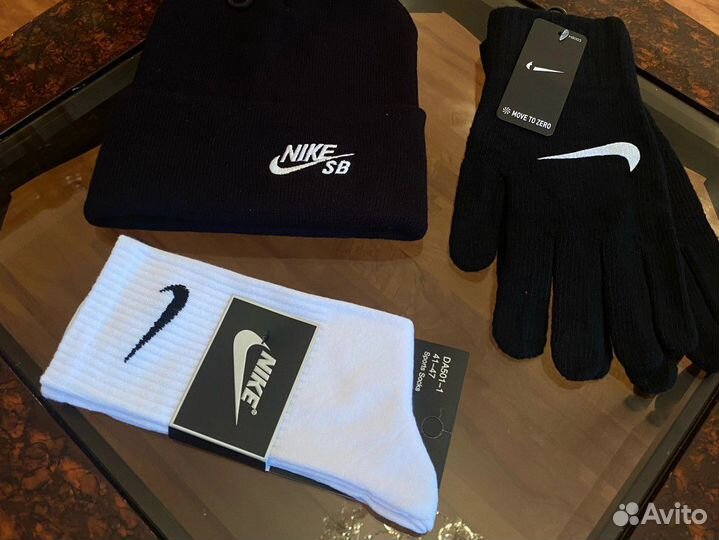 Набор шапка и перчатки nike