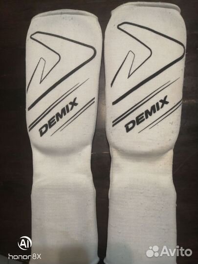 Защита голени Demix