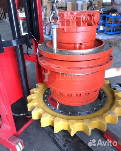 Бортовой редуктор JCB JS330LR