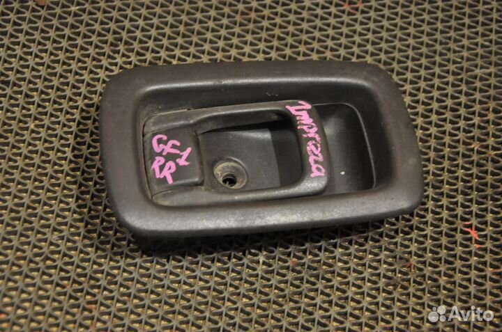 Ручка двери внутренняя задняя правая subaru impr