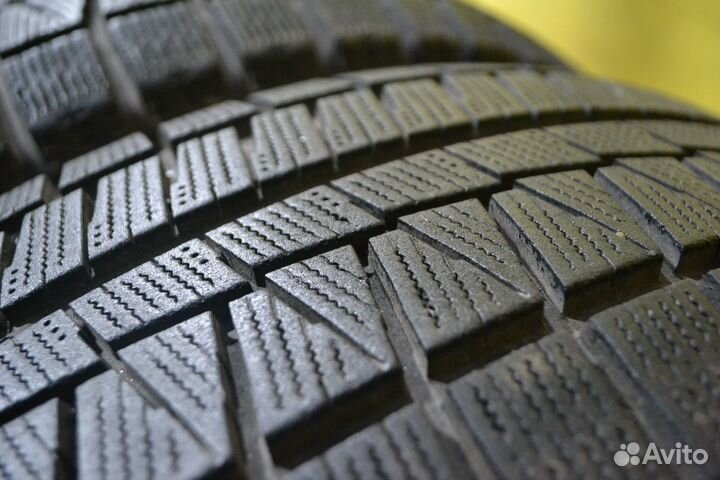 Bridgestone Blizzak Revo GZ 205/55 R16