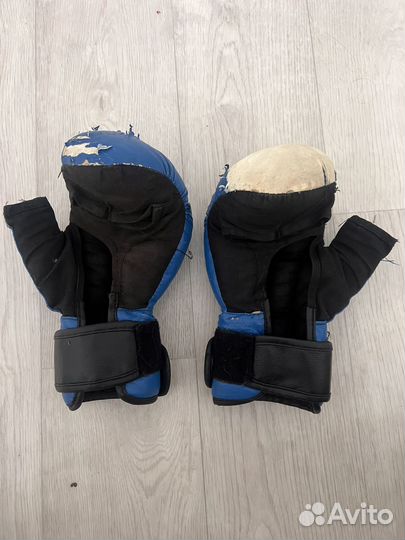 Перчатки для единоборств