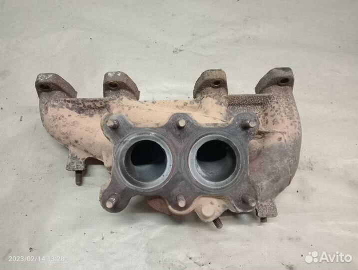 Коллектор выпускной Фольцваген Джетта 1.6