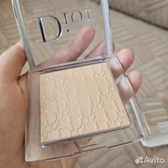 Пудра-тон Диор