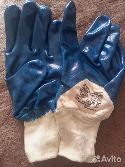 Перчатки