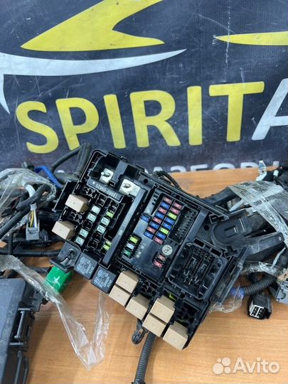 Блок предохранителей под капот Kia Soul 3 G4NH