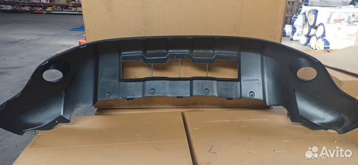 Накладка бампера Honda CR-V 71102-SWE-T10ZZ
