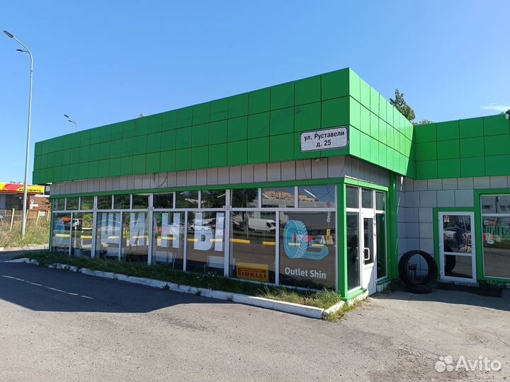 Yokohama Advan dB V552 235/55 R17 99V