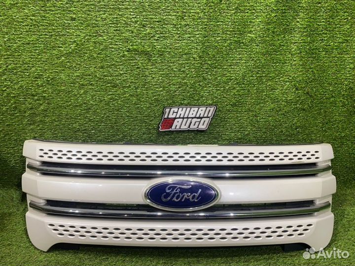 Решетка радиатора передняя Ford Explorer U502