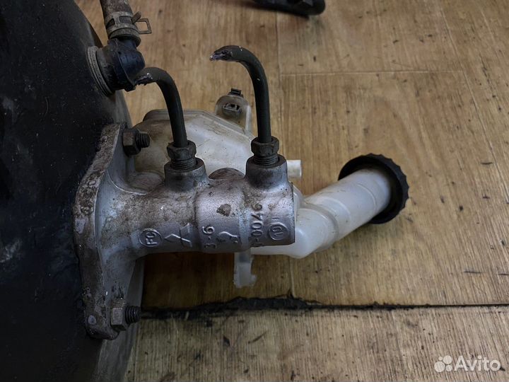 Главный тормозной цилиндр Лансер 10